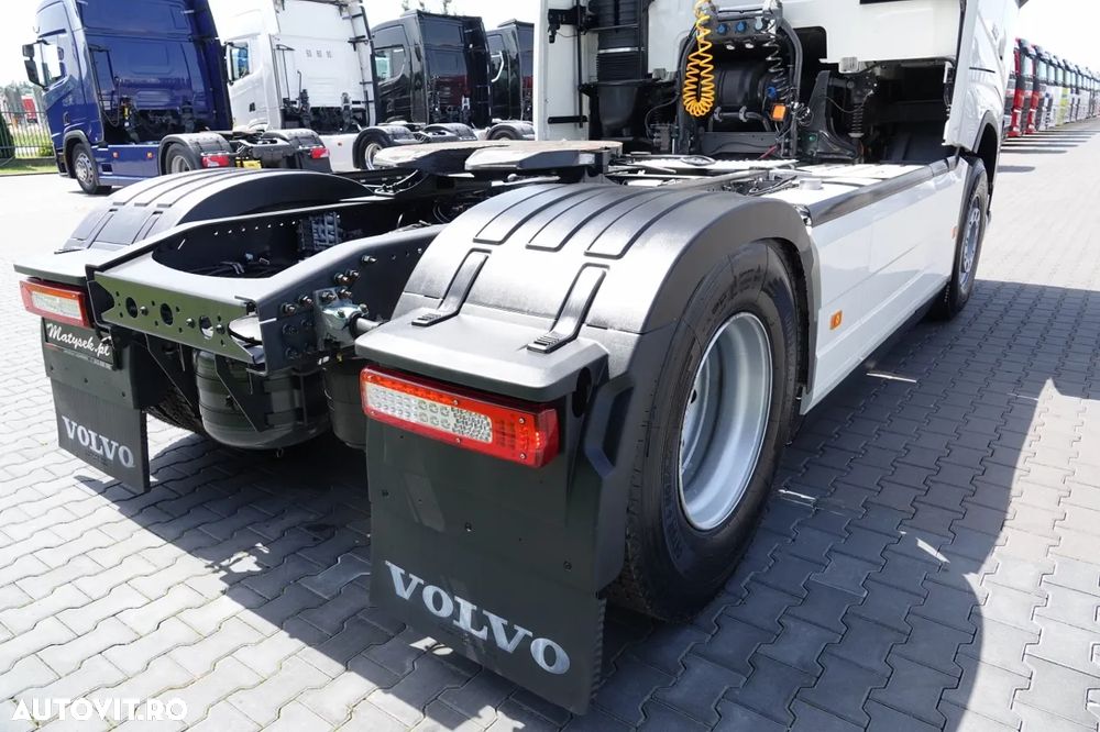 Volvo FH 500 / CABĂ JOSĂ / DUPĂ CONTRACTUL DE SERVICE GOLDEN / PNEURI 100% - 14