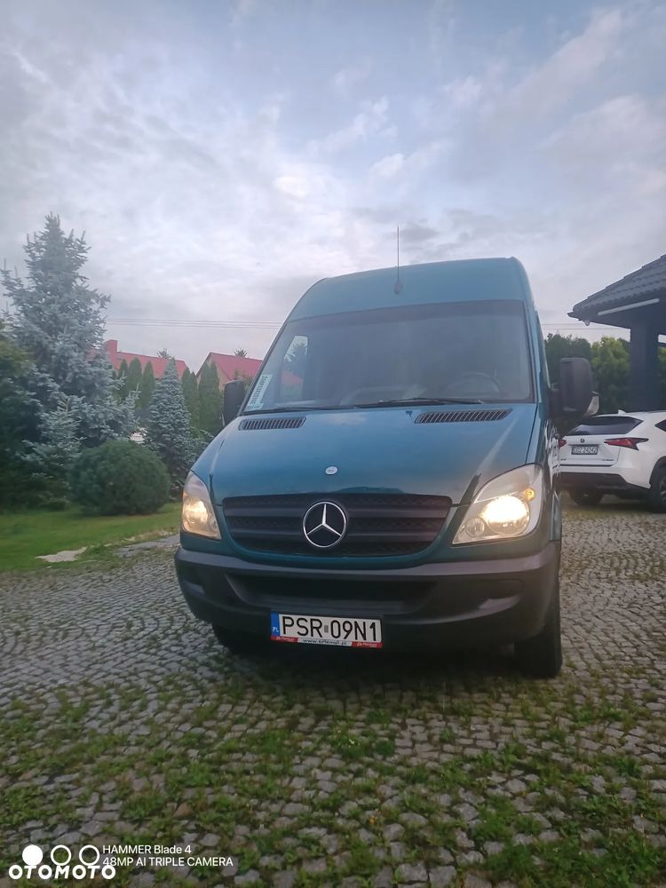 Mercedes-Benz Sprinter - 16