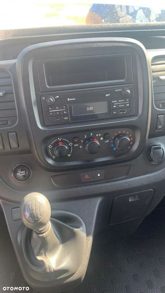 Renault Trafic - 16