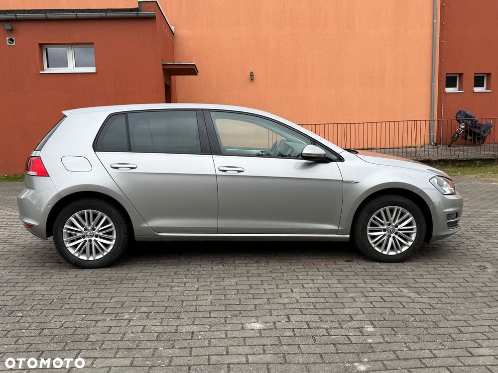 Volkswagen Golf 1.2 TSI BlueMotion Technology Cup - 4