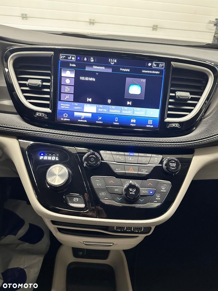 Chrysler Pacifica - 21
