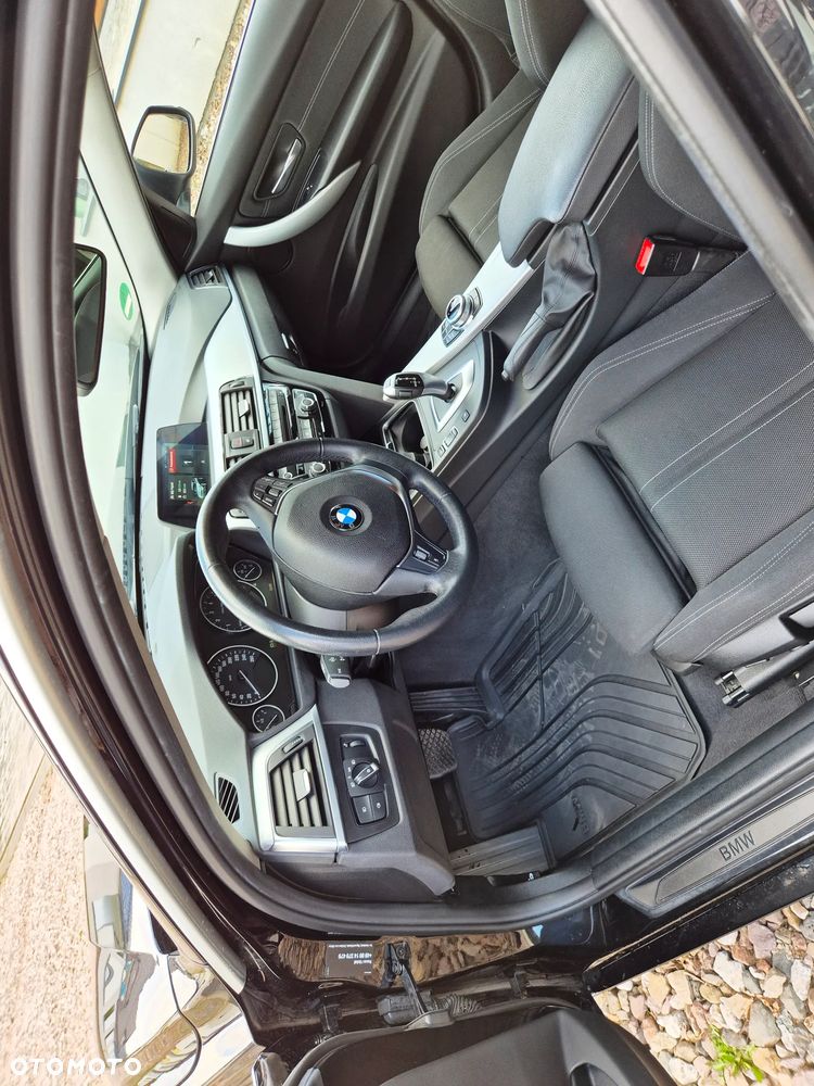 BMW Seria 3 320i Advantage sport - 8