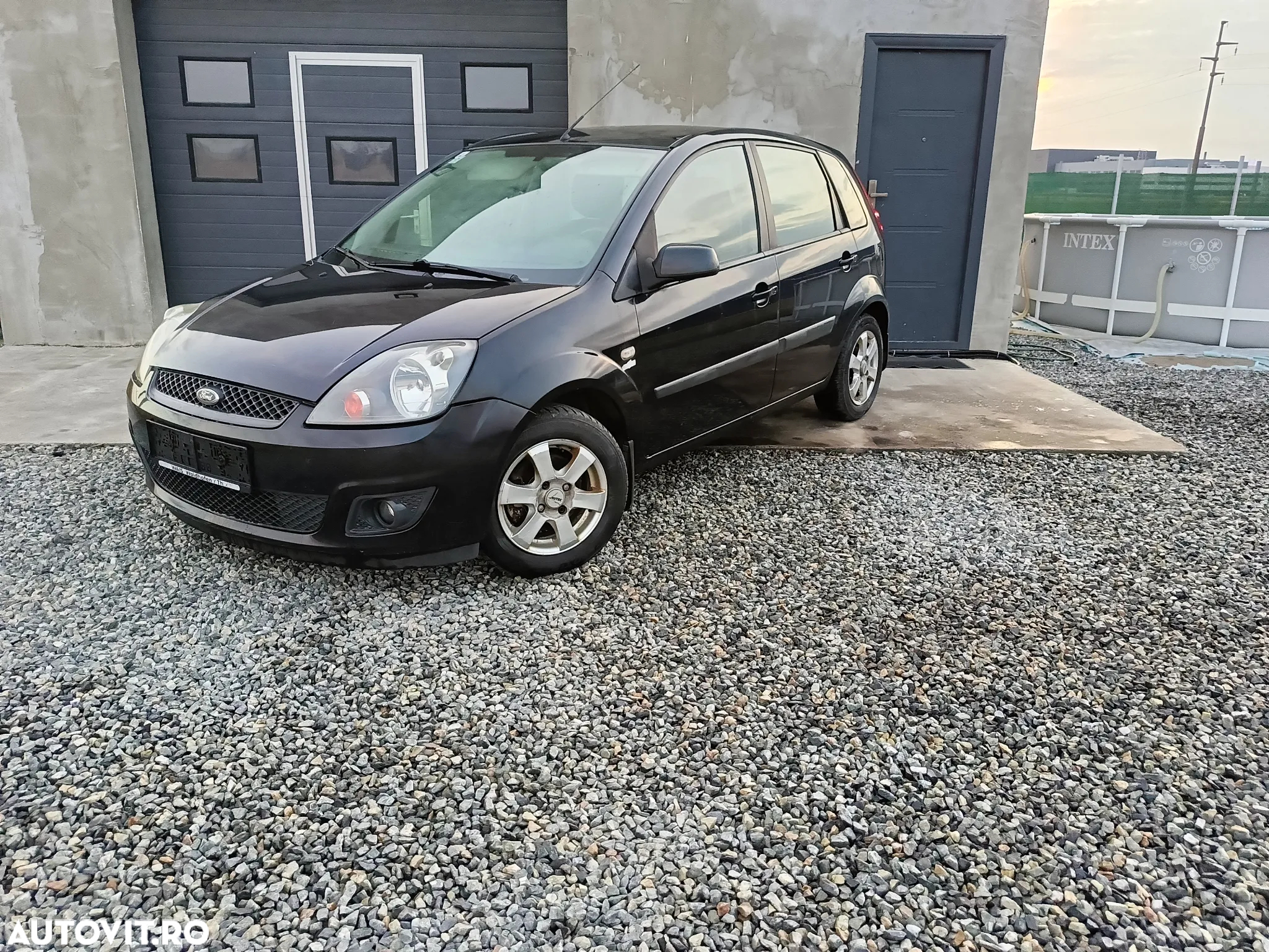 Ford Fiesta 1.25i Ambiente - 2