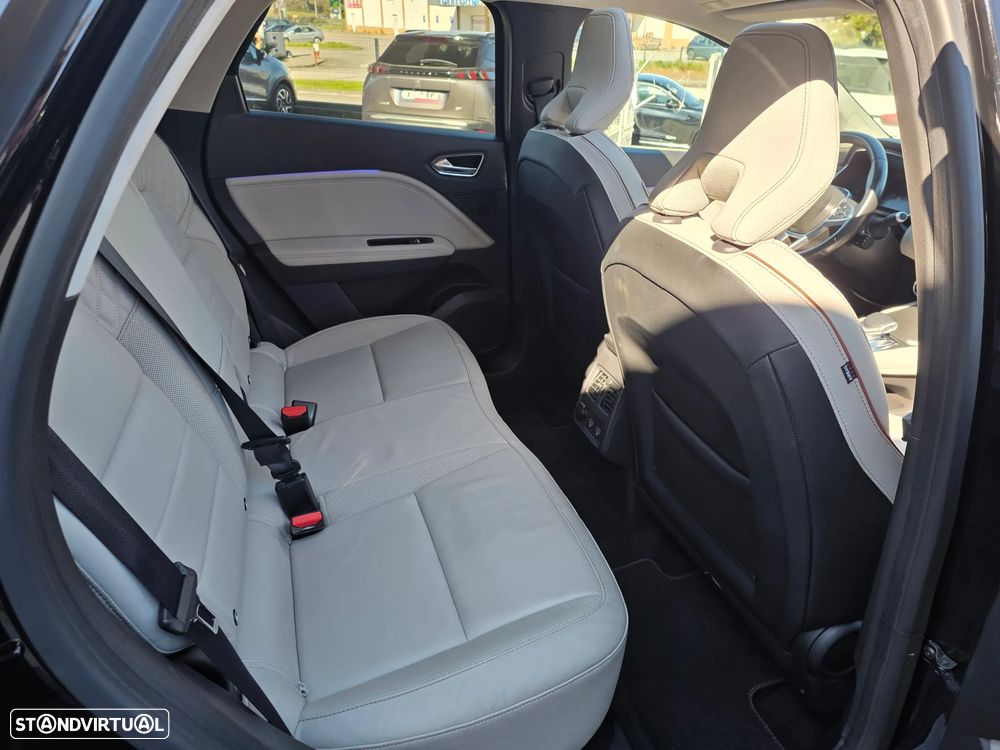 Renault Captur 1.5 dCi Initiale Paris EDC - 5