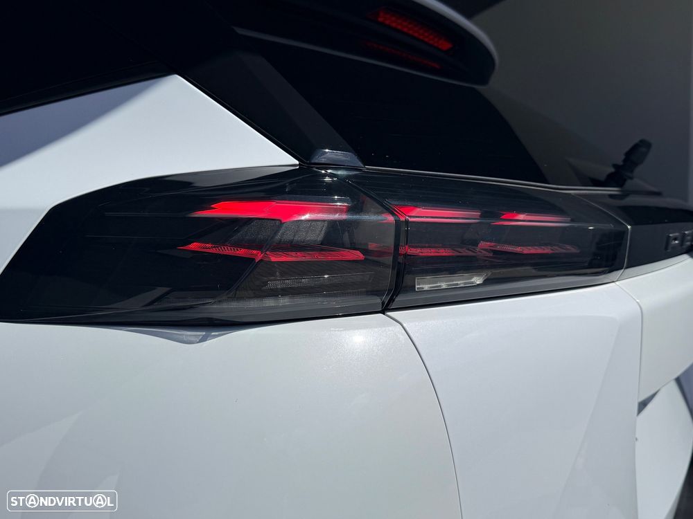 Peugeot e-2008 54 kWh Allure - 13