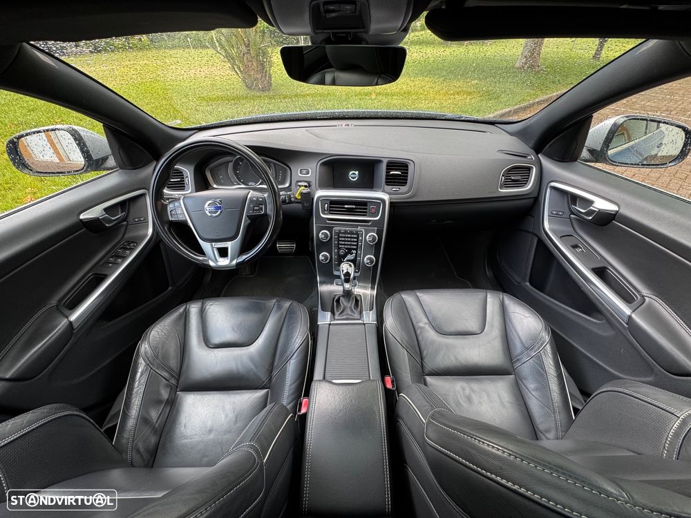 Volvo V60 D6 Twin Engine Geartronic RDesign - 11