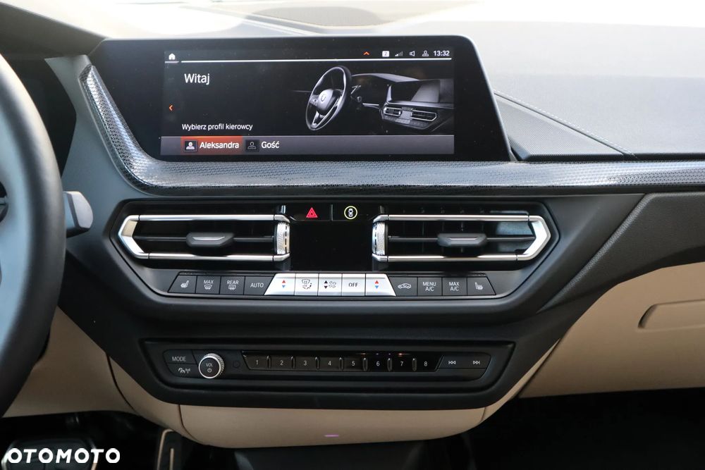 BMW Seria 2 218i M Sport - 17