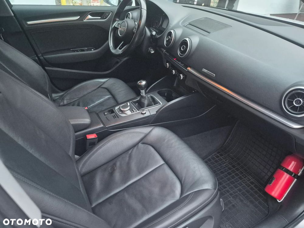 Audi A3 Limousine 1.6 TDI - 14
