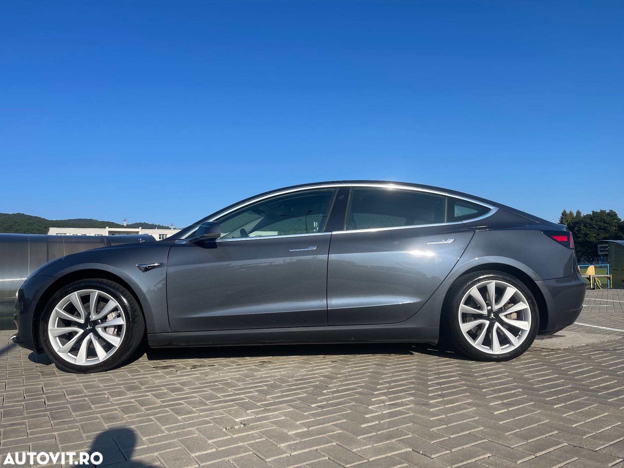 Tesla Model 3 Langstreckenbatterie Allradantrieb Dual Motor Performance - 5