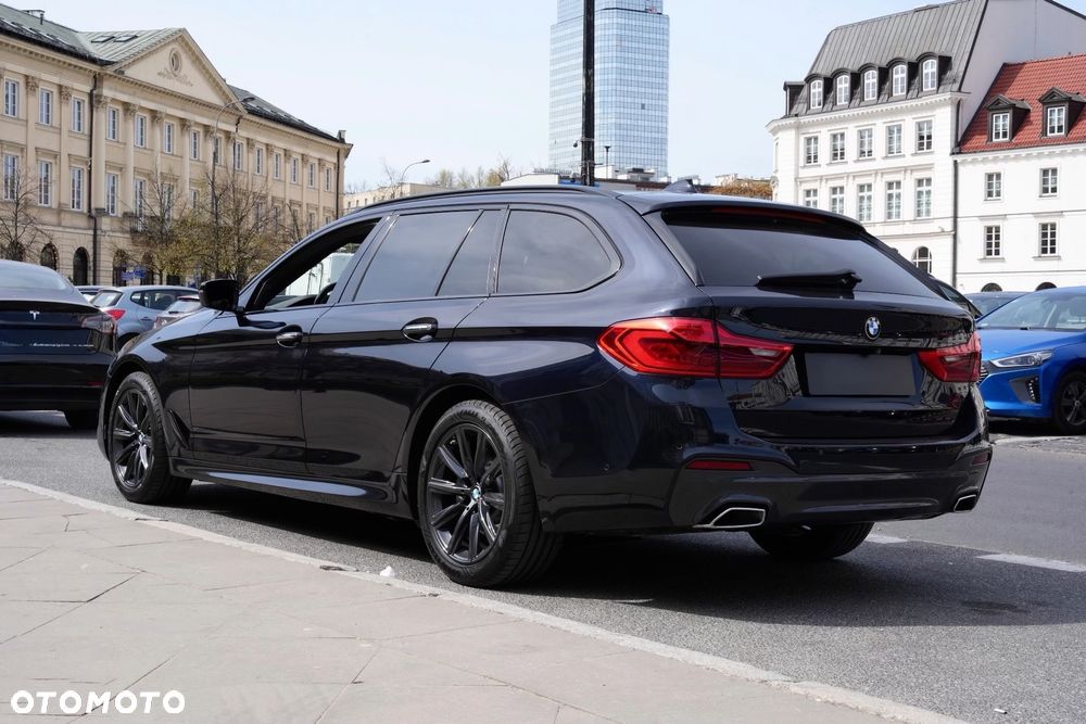 BMW Seria 5 520d M Sport - 6