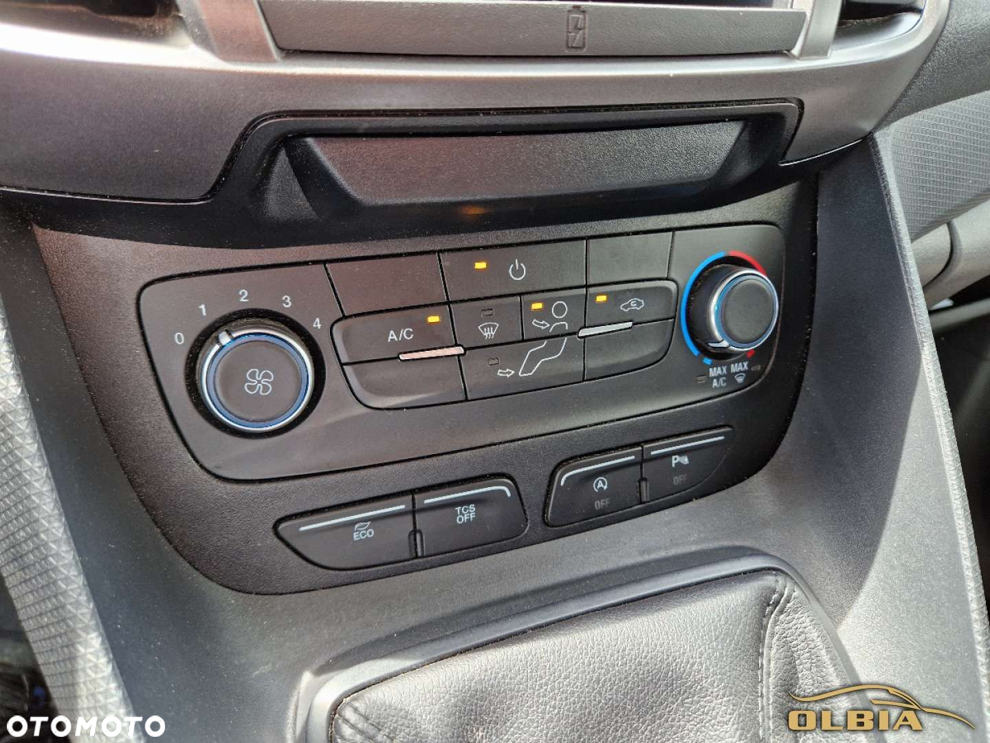 Ford Transit Connect - 29