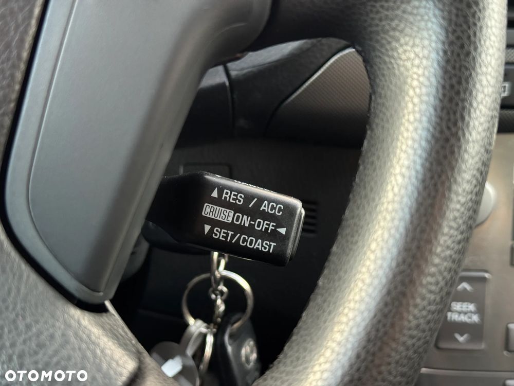 Toyota Avensis 2.0 VVT-i Sol - 28