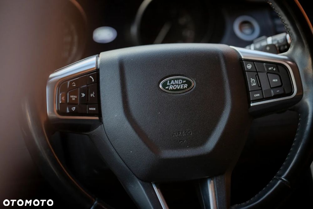 Land Rover Discovery Sport - 16