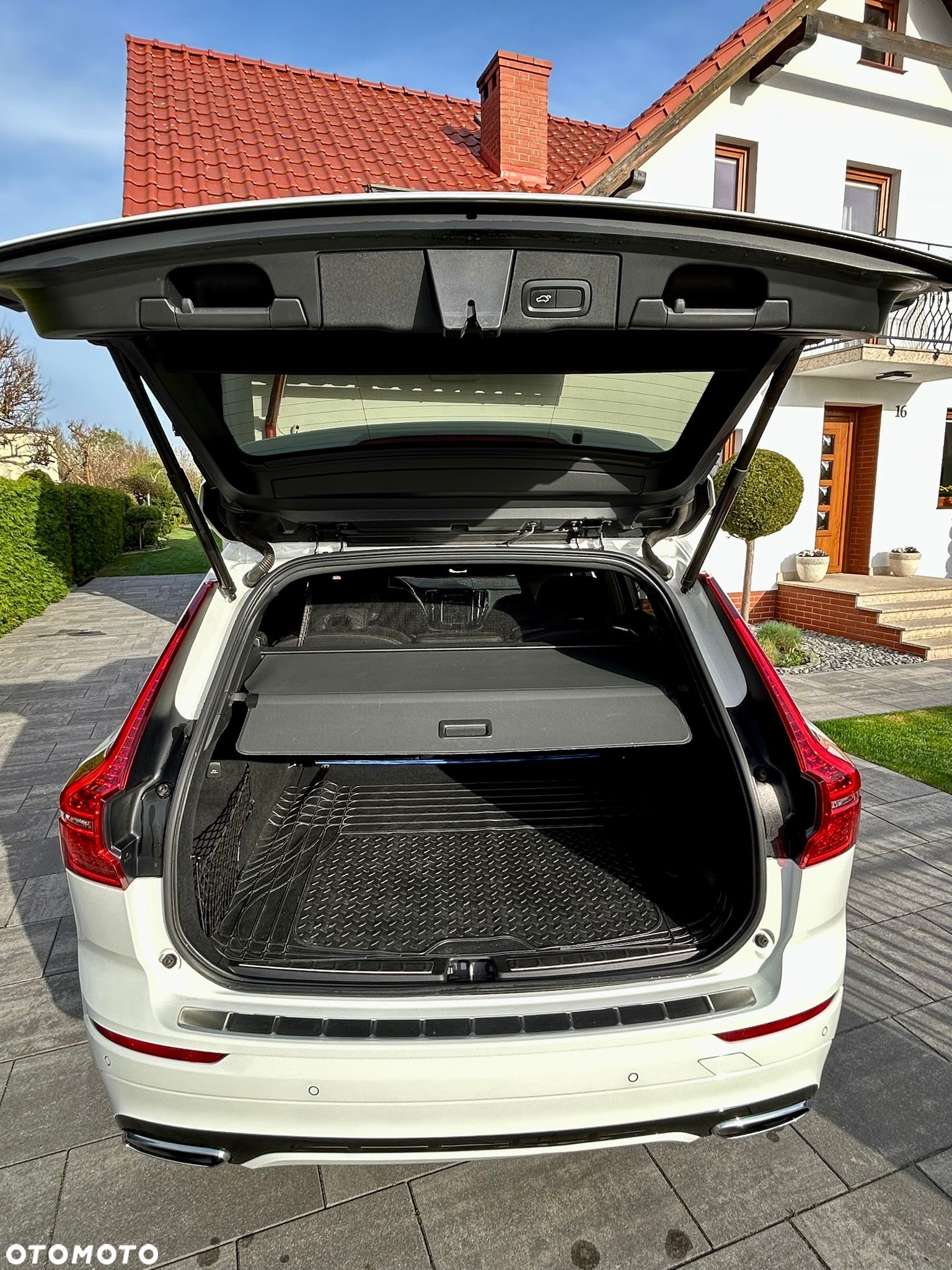 Volvo XC 60 D4 R-Design - 7