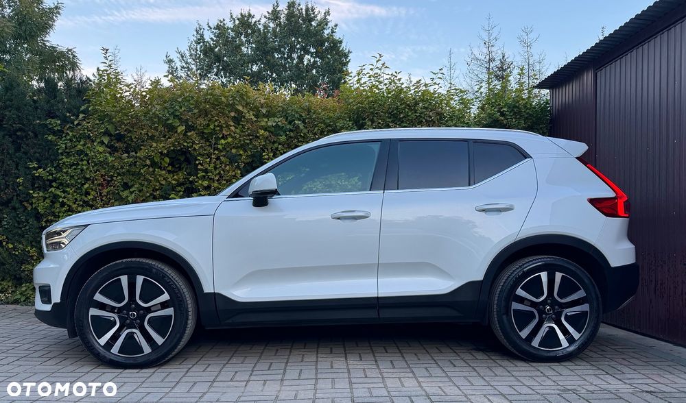 Volvo XC 40 B4 B AWD Geartronic Inscription - 9