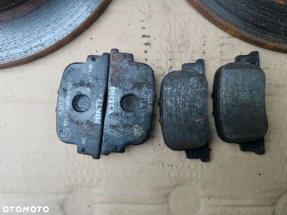 toyota prius ii 03-09 tarcze hamulcowe klocki tył - 2