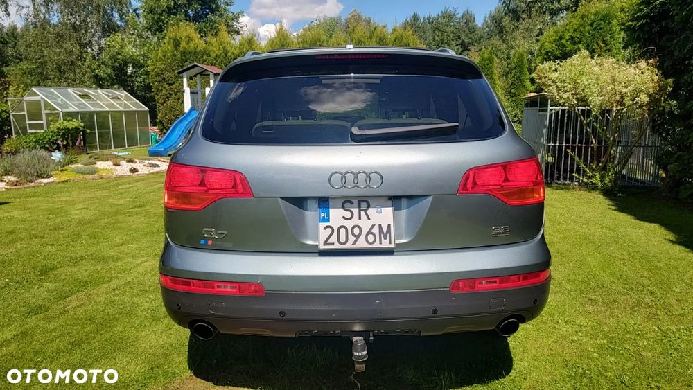 Audi Q7 - 9