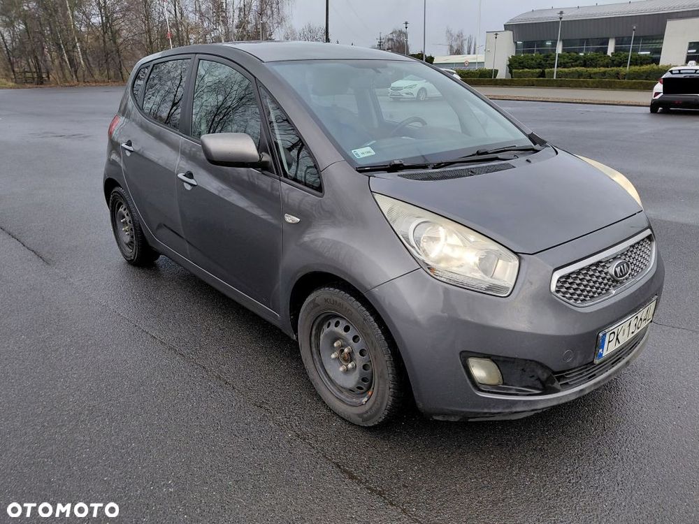 Kia Venga - 6