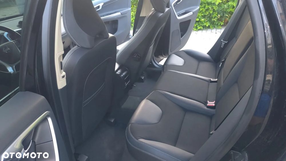 Volvo XC 60 D3 Momentum - 21