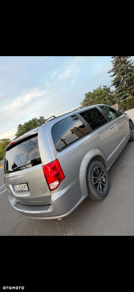 Dodge Grand Caravan 3.6 R/T - 6