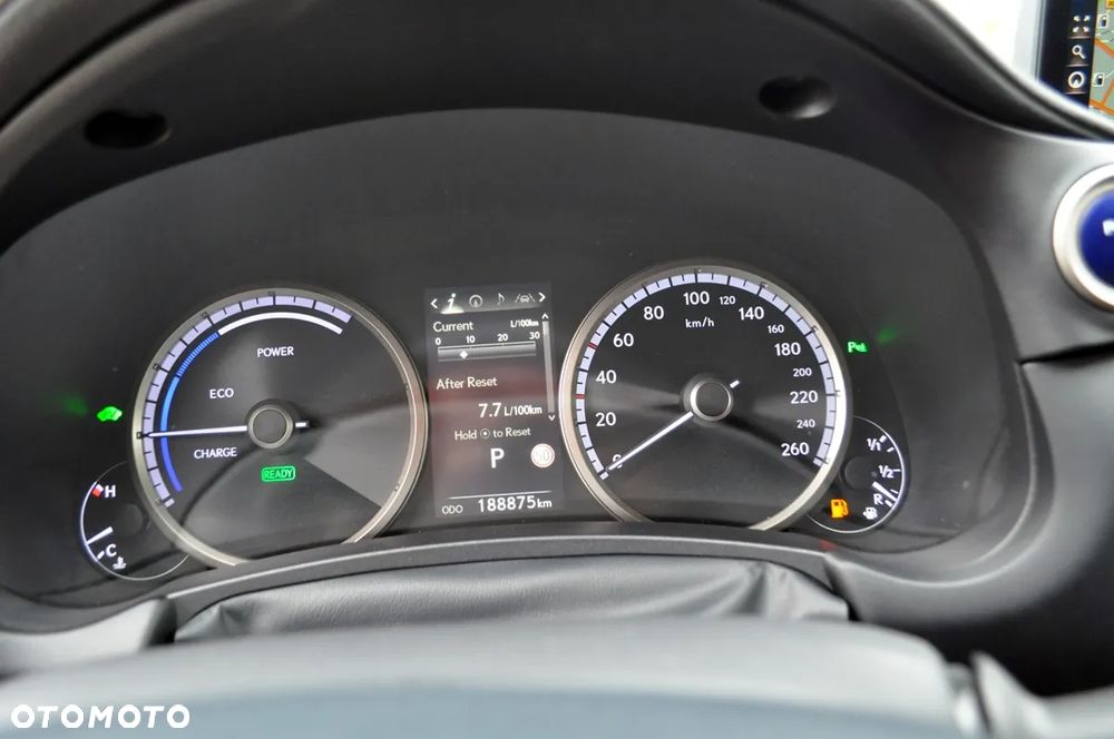 Lexus NX 300h F Sport Edition AWD - 24