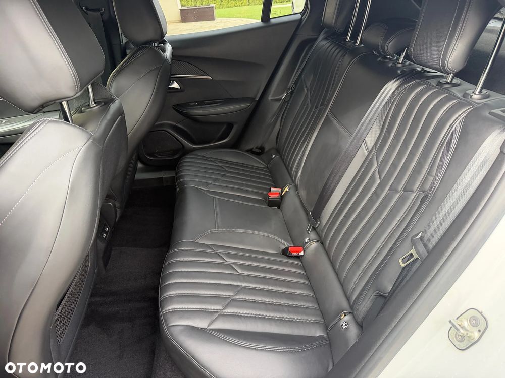 Peugeot 2008 PureTech 155 EAT8 GT Pack - 21