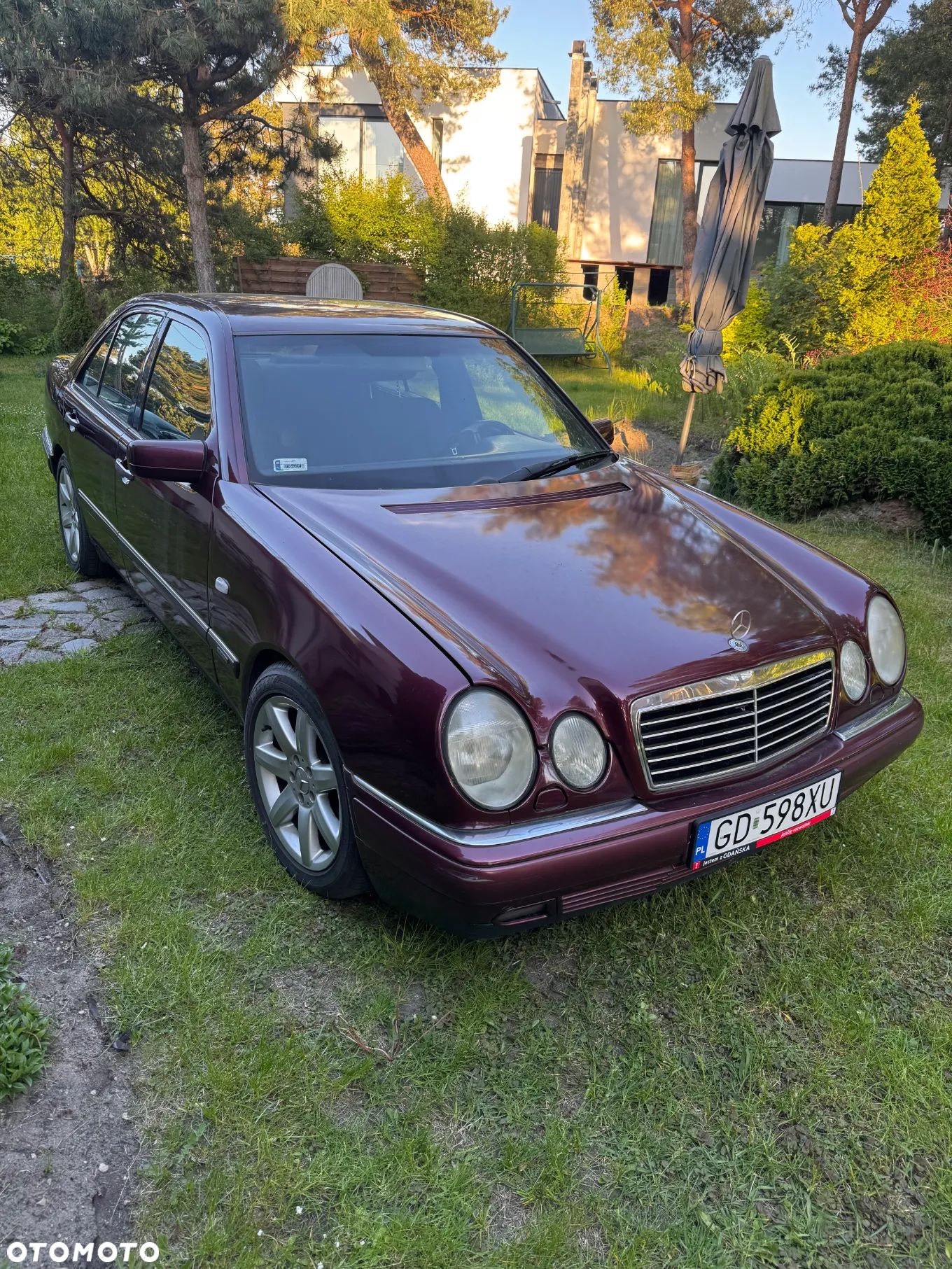 Mercedes-Benz Klasa E 300 TD Elegance - 1