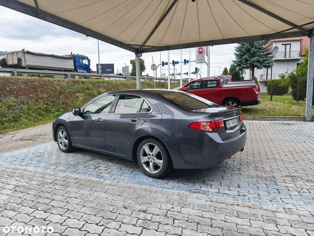Honda Accord - 4