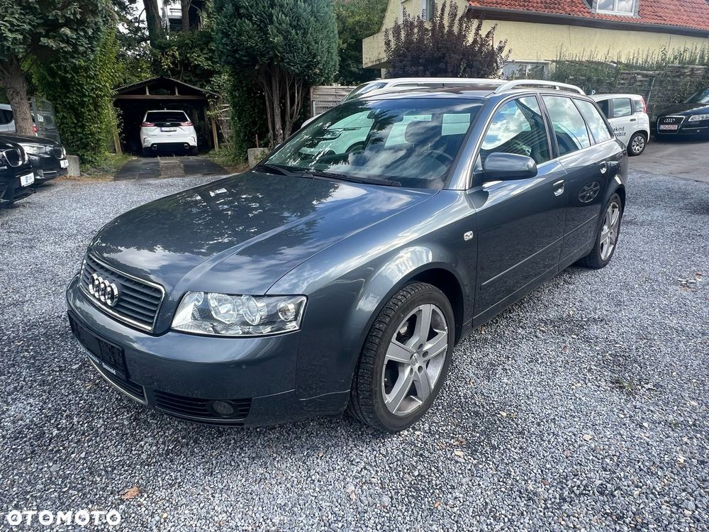 Audi A4 - 1