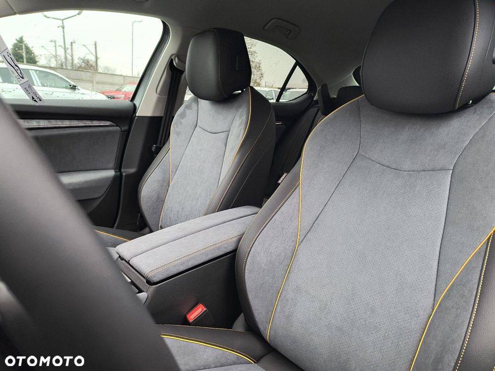 Skoda Superb 2.0 TSI Selection DSG - 10