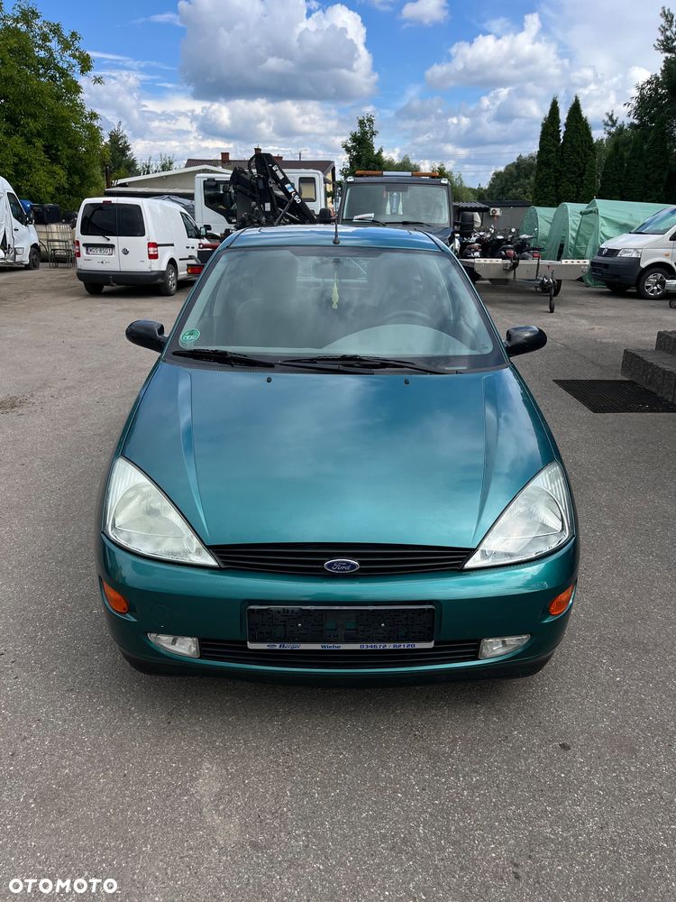 Ford Focus 1.8 Trend - 3