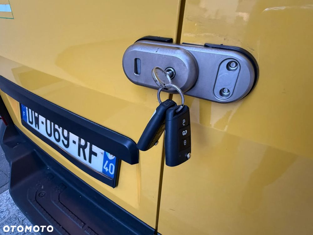 Volkswagen E-CRAFTER - 25