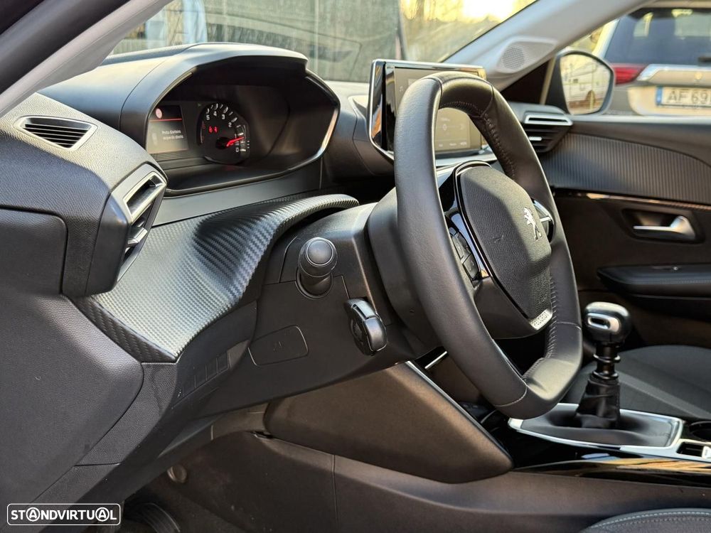 Peugeot 208 1.2 PureTech Allure - 22