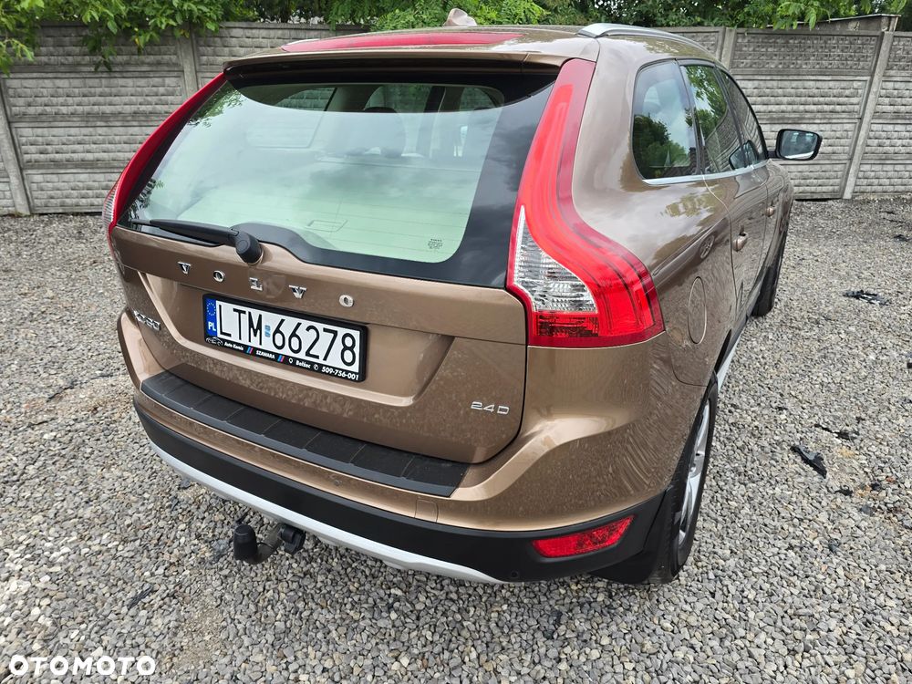 Volvo XC 60 2.4D Kinetic - 18