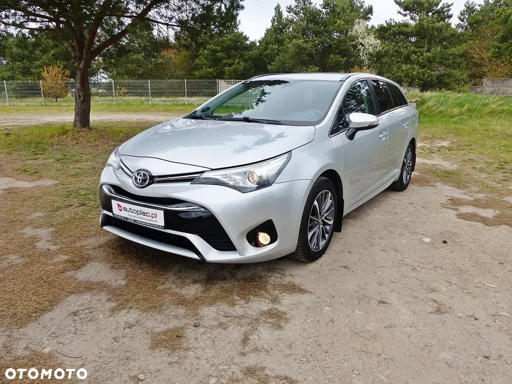 Toyota Avensis 2.0 D-4D Premium - 14