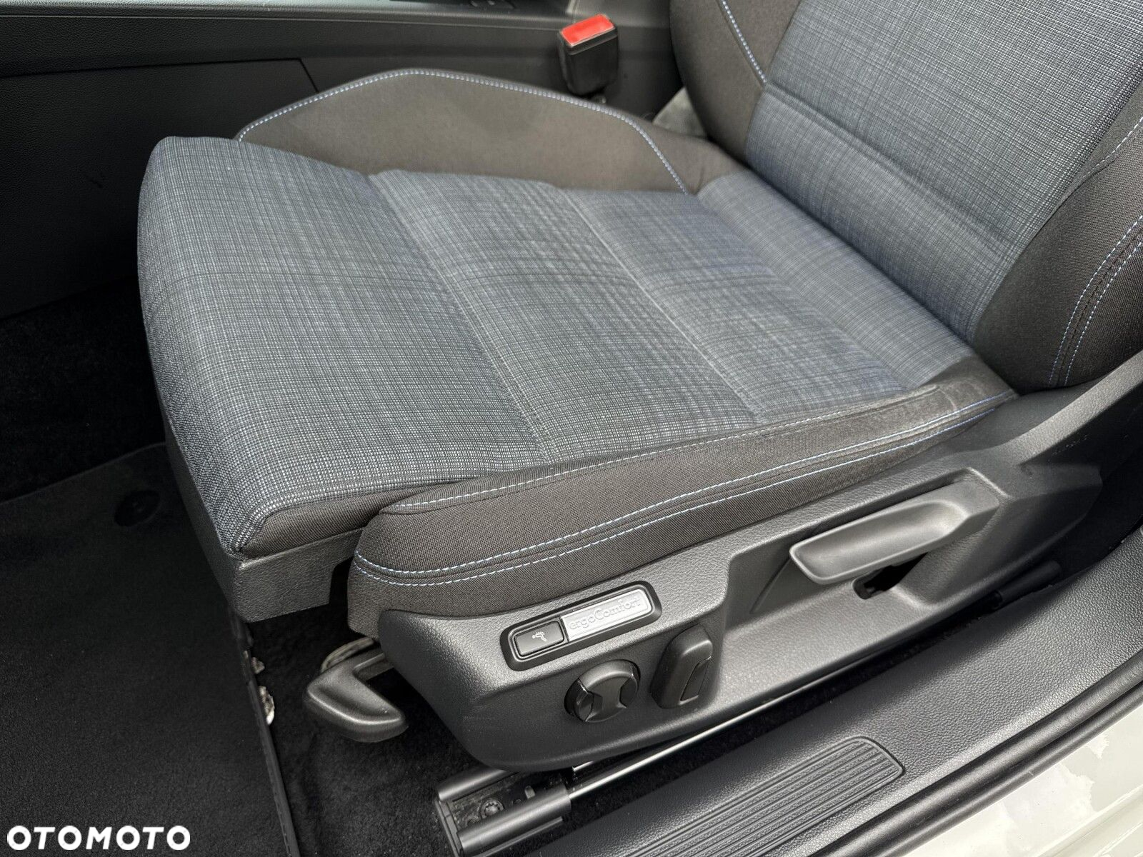 Volkswagen Passat 1.4 TSI Plug-In Hybrid GTE DSG - 13