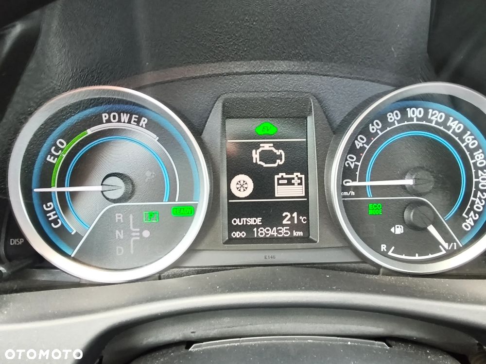 Toyota Auris 1.8 HSD Luna - 6