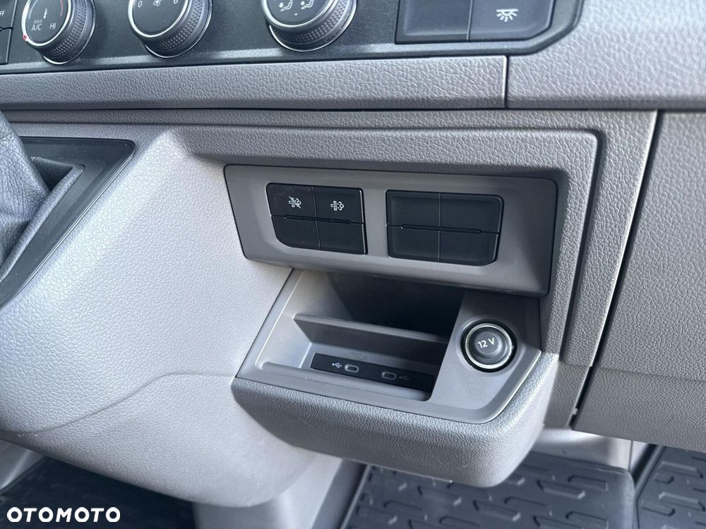 Volkswagen Crafter 35 TDI - 26