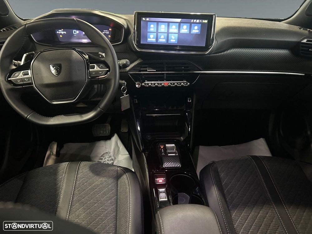 Peugeot 2008 1.2 Hybrid Allure e-DCS6 - 11