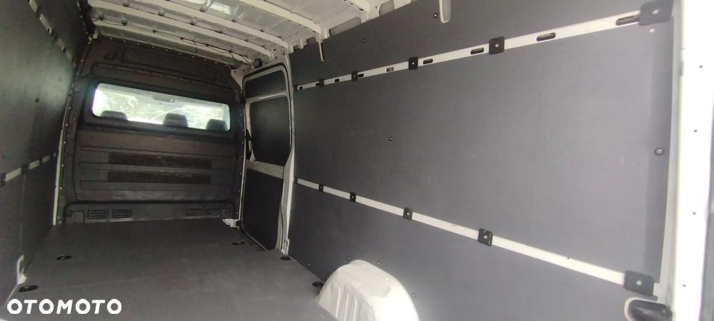 Volkswagen Crafter - 10