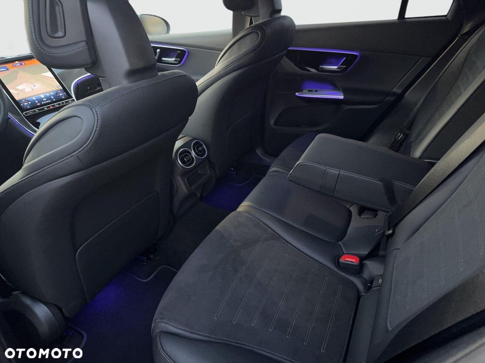 Mercedes-Benz GLC - 14