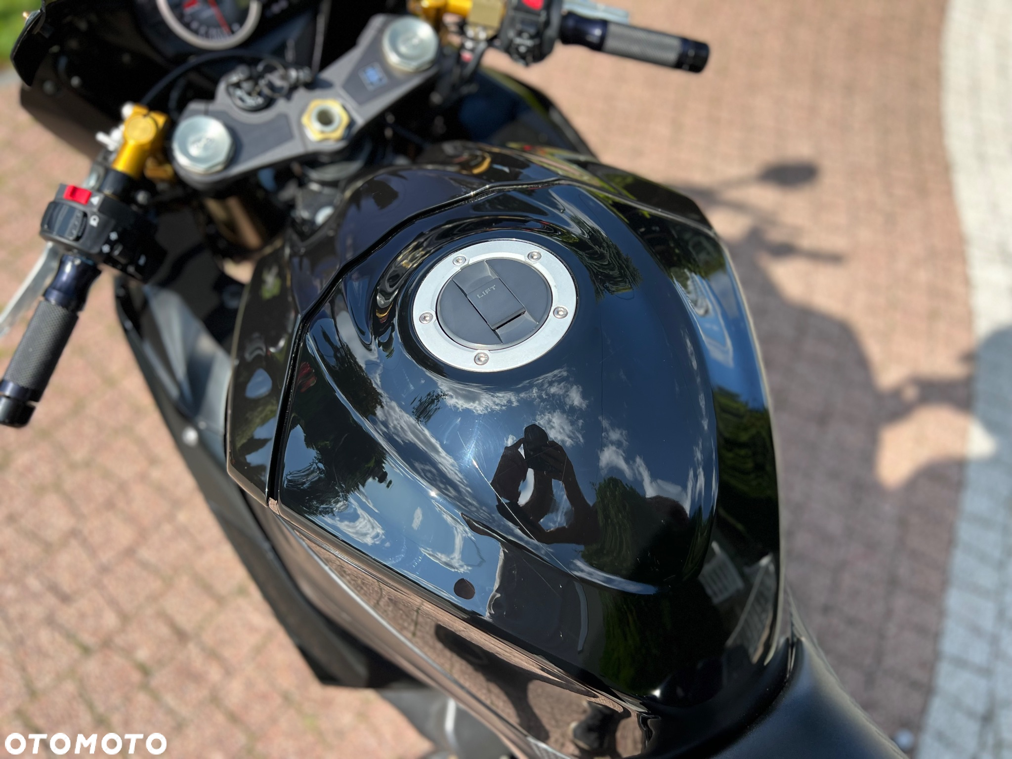 Suzuki GSX-R - 32