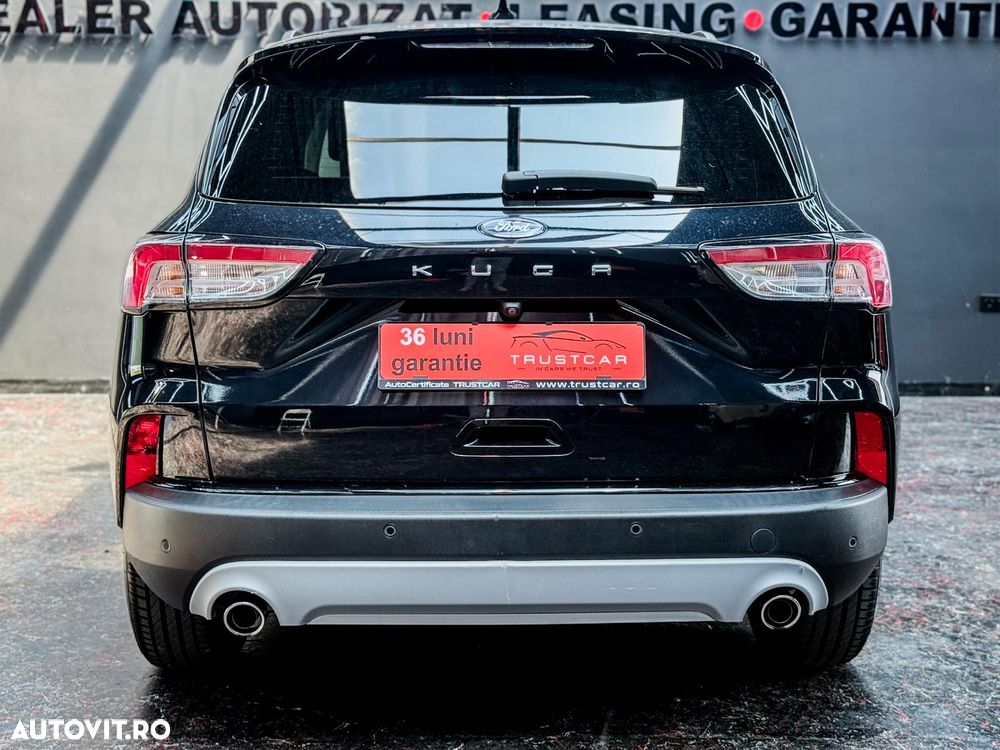Ford Kuga - 10