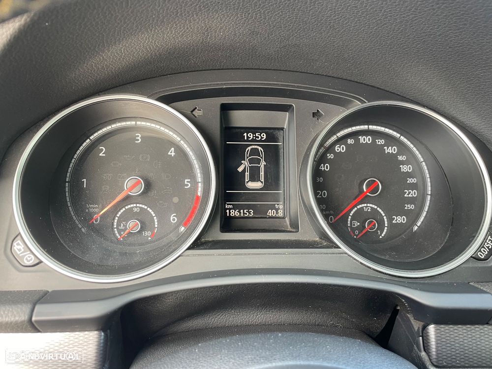 VW Scirocco 2.0 TDI Blue Motion Technologie DSG Club - 24