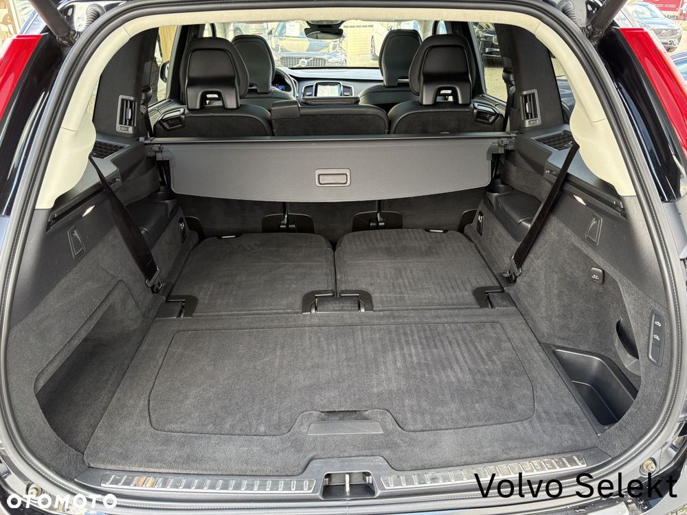 Volvo XC 90 - 31