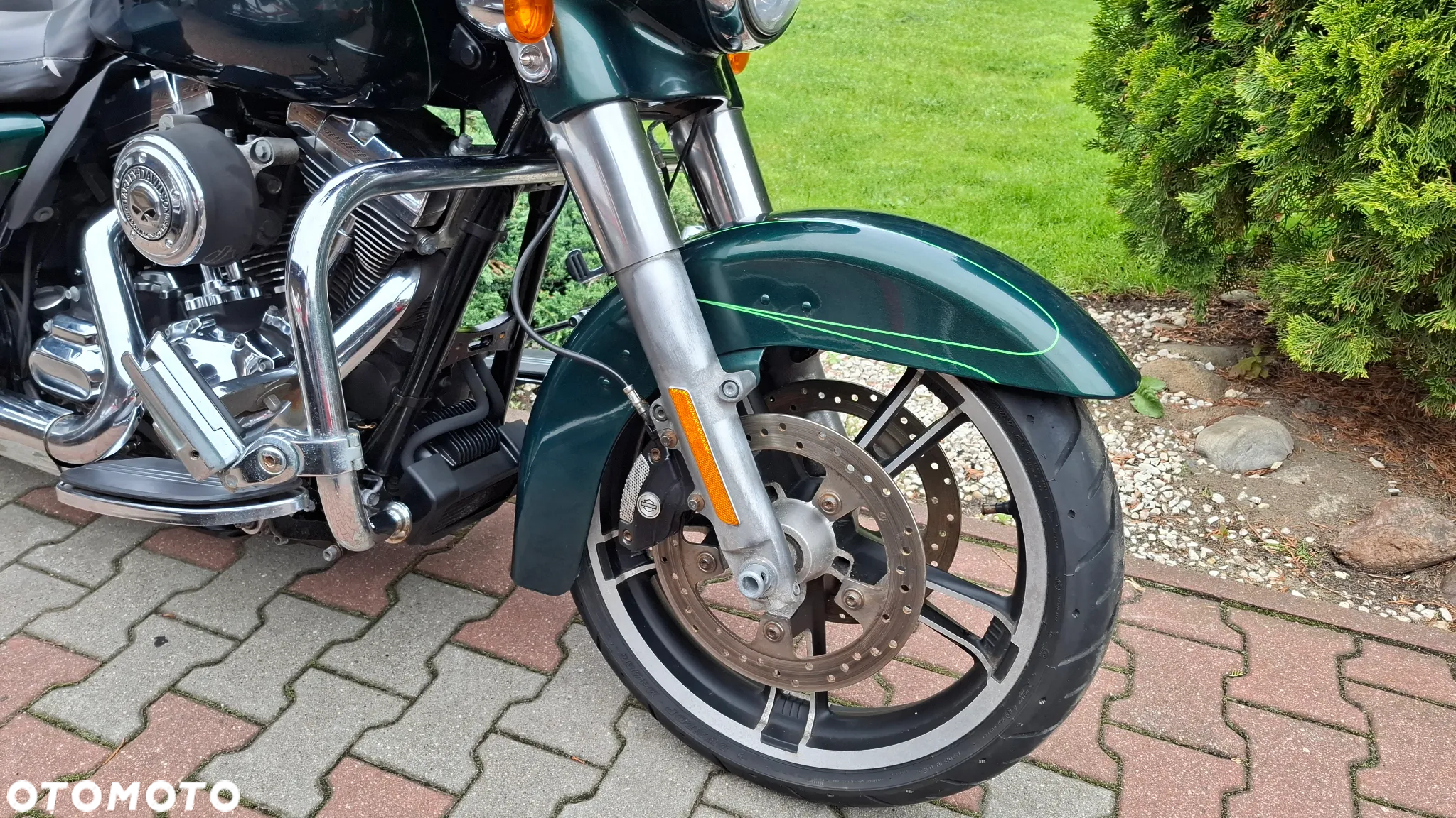 Harley-Davidson Touring Street Glide - 14