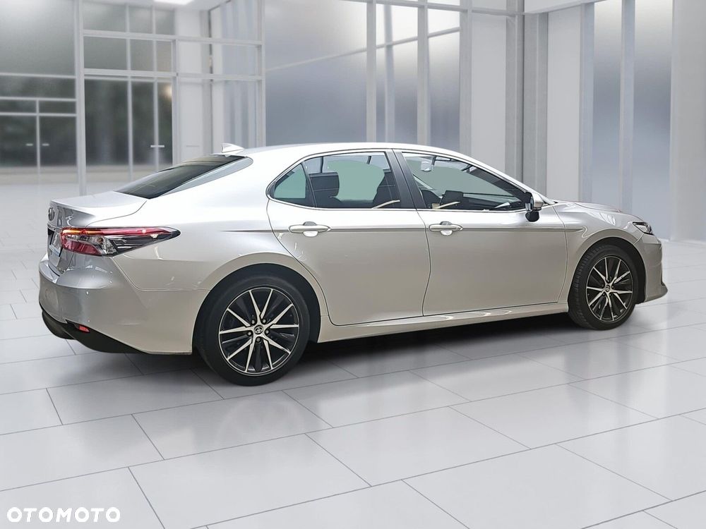 Toyota Camry 2.5 Hybrid Prestige CVT - 22