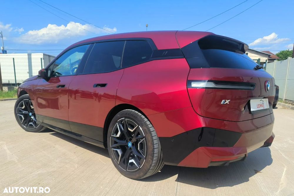 BMW iX xDrive50 - 4