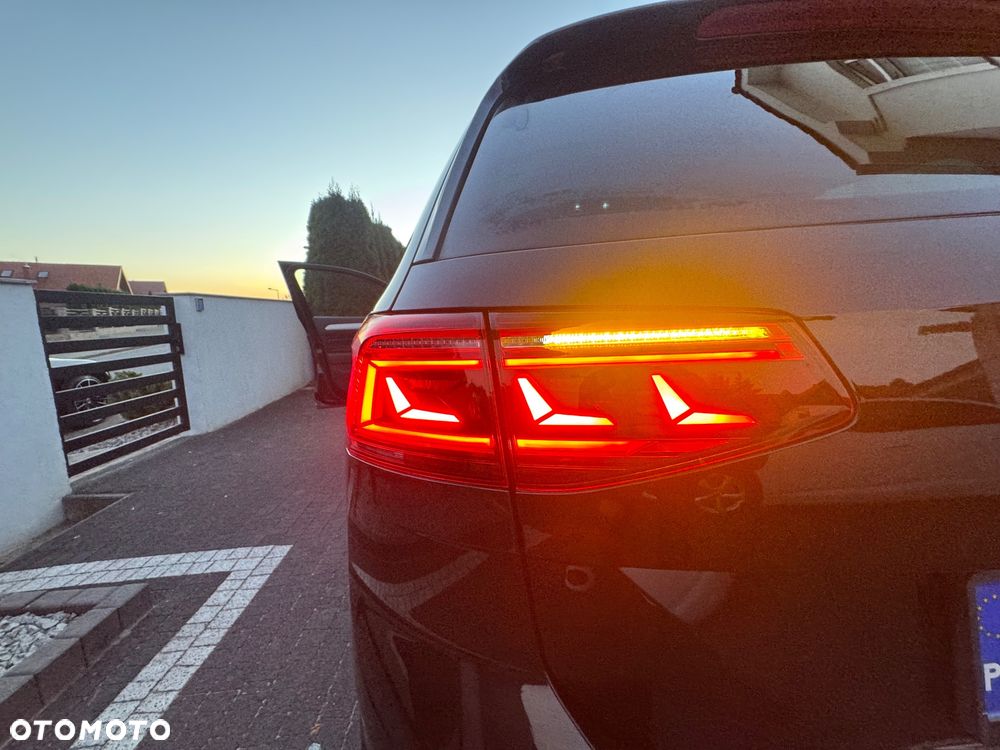 Volkswagen Passat 2.0 TDI Elegance DSG - 21