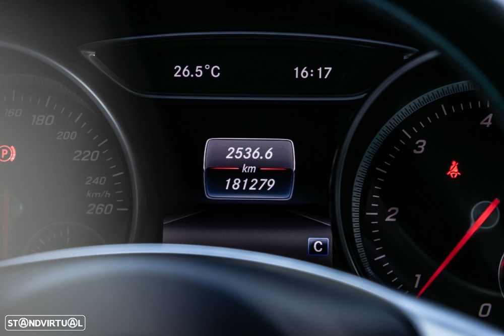 Mercedes-Benz CLA 180 d AMG Line - 22
